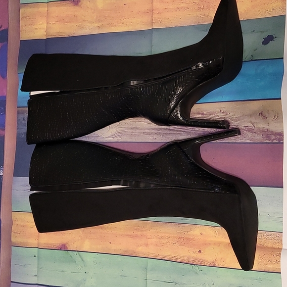 Heeled Boot - Picture 10 of 13